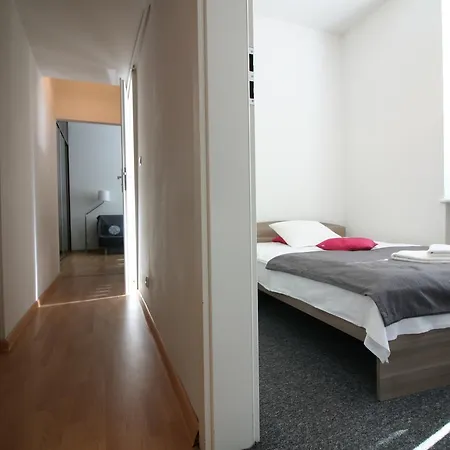 Aleje Jerozolimskie 101 Appartement Warschau